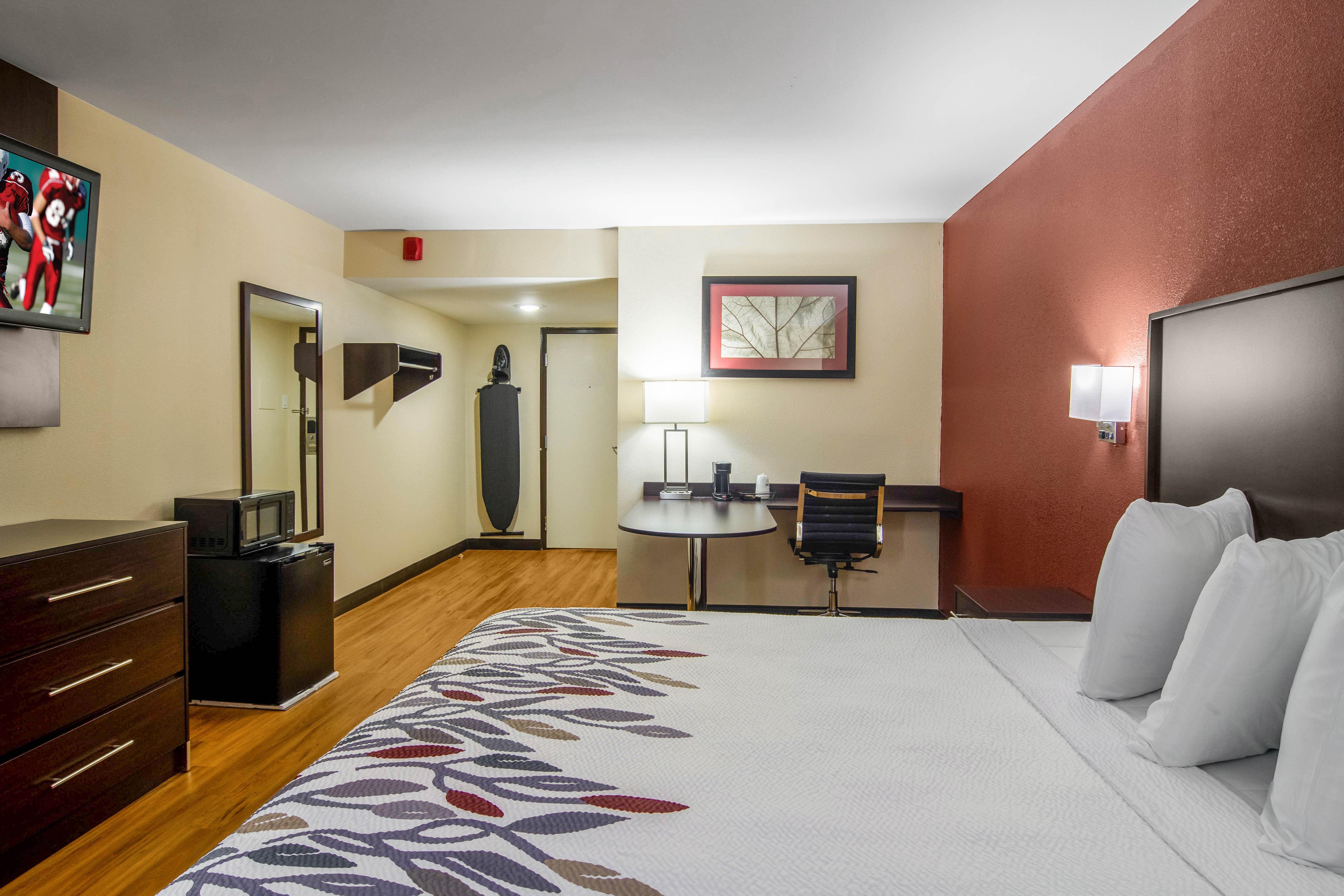 Red Roof Inn פריסברג מראה חיצוני תמונה